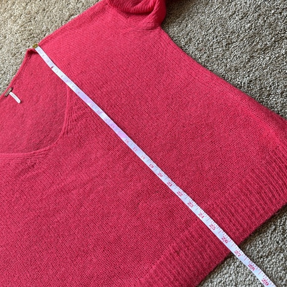 Free People Gossamer V Neck Pink Alpaca Wool Blend Oversized Sweater - Picture 10 of 10